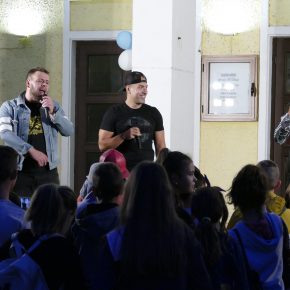 КОНЦЕРТ ПРИЯТЕЛСТВО БЕЗКРАЙ – ЗНАНИЕ БЕЗКРАЙ В ПЪРВОМАЙ (ГАЛЕРИЯ)